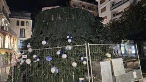 Salerno lite Piazza Portanova