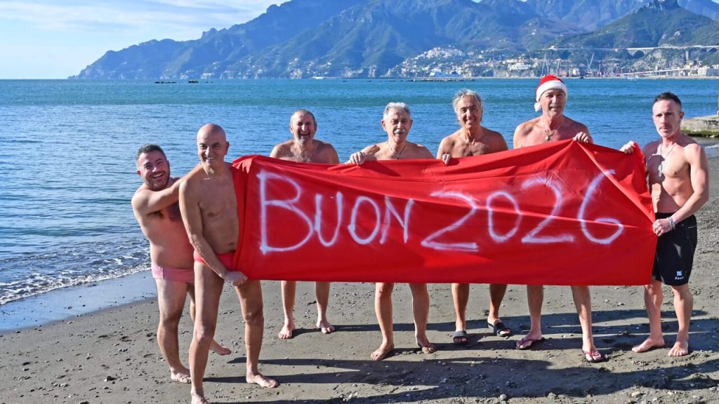 salerno tuffo capodanno 2025