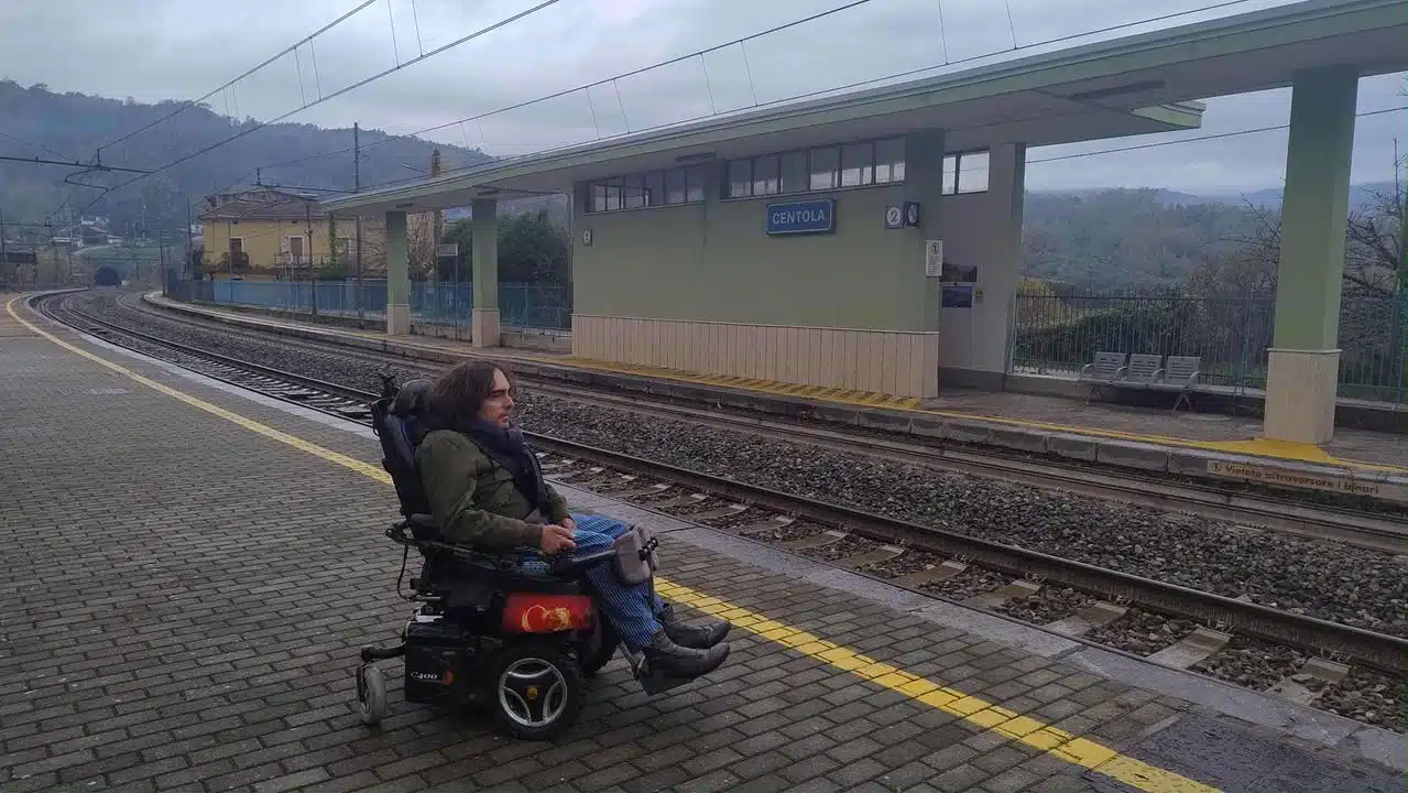 centola diffida ferrovie stato inaccessibilità disabili stazioni