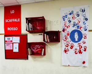 violenza contro donne montecorvino rovella inaugurato scaffale rosso