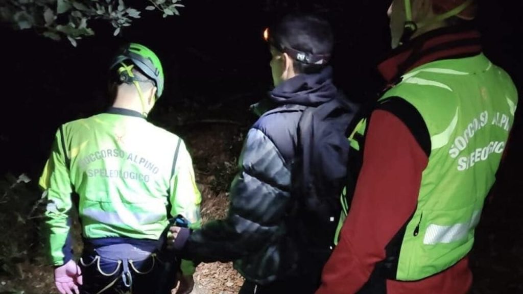 cava escursionista disperso monte demandio salvato