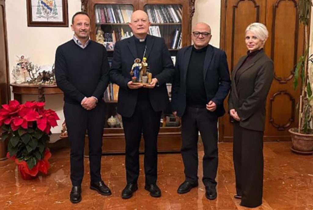 confartigianato salerno statuina presepe 2025 arcivescovo bellandi