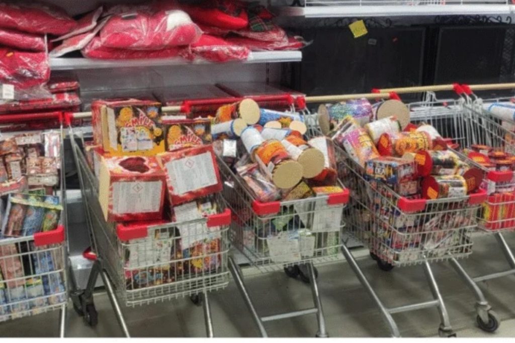 fuochi artificio sequestro agropoli 24 dicembre