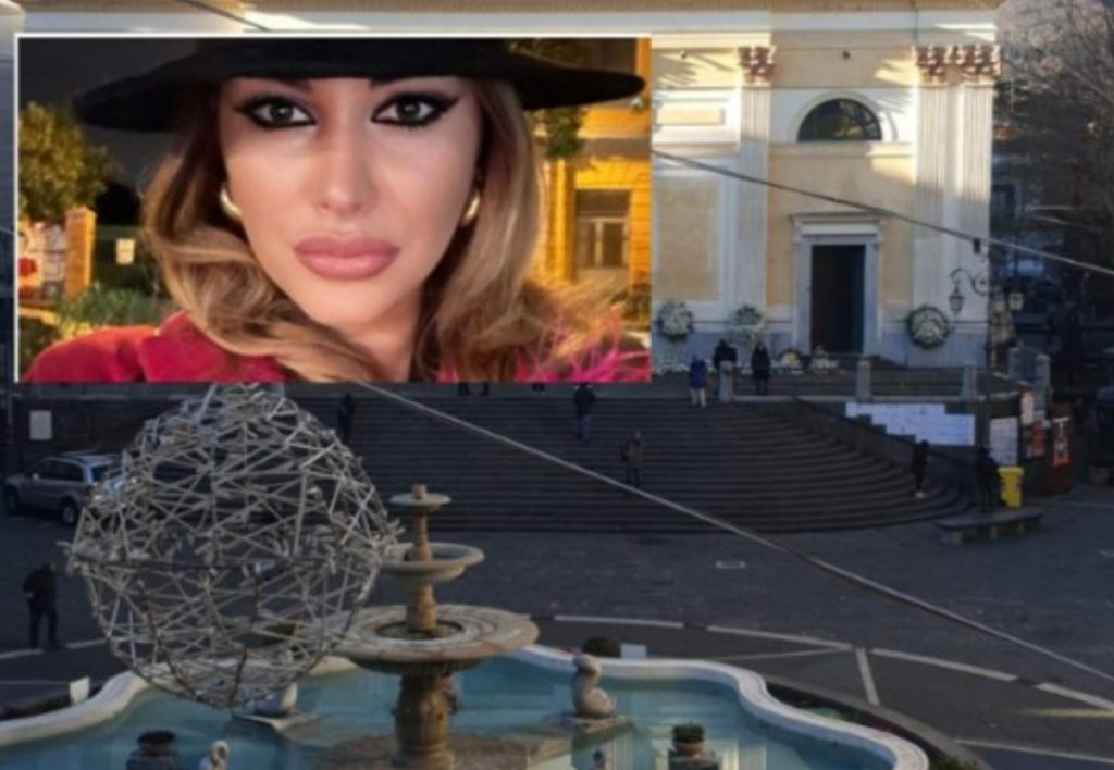 cava funerali anna tagliaferri feretro duomo