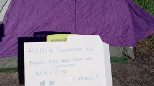 salerno protesta ex autista ambulanze