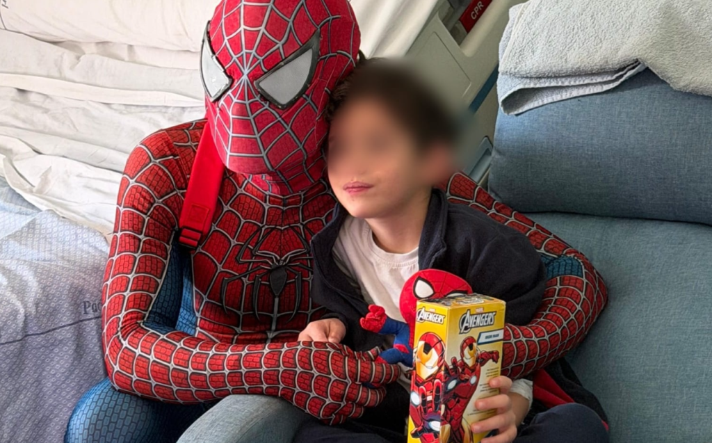 Ospedale Battipaglia Pediatria supereroi