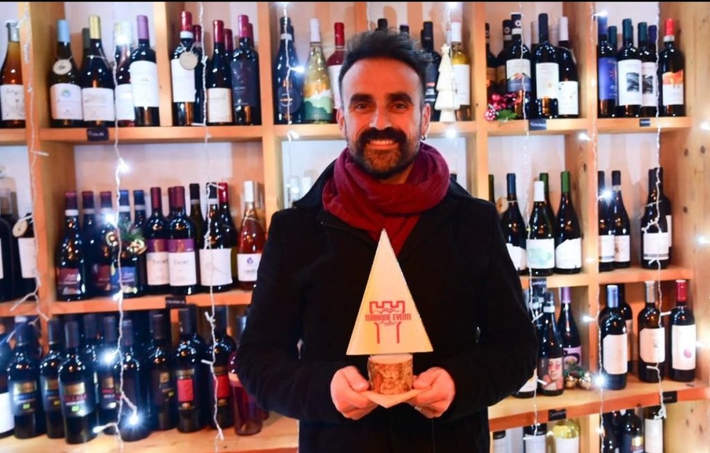 Torrione, serata speciale con Don Roberto Faccenda e il suo libro “A(r)Marsi con i cinque ciottoli”