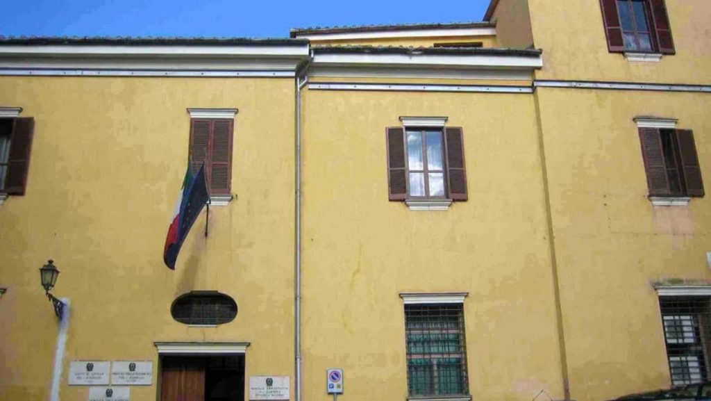 tribunale minori salerno lenza resta sostituto procuratore