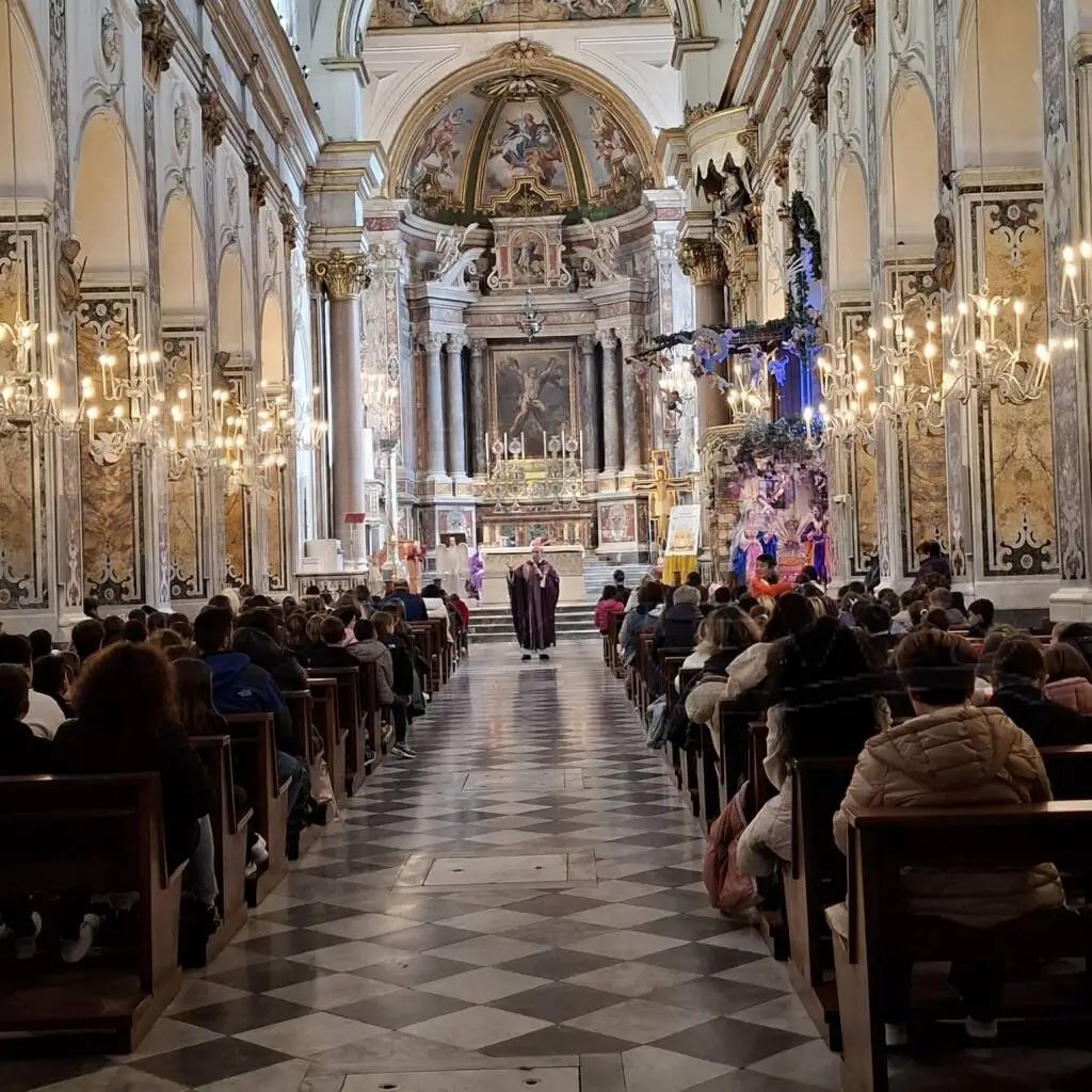 Cattedrale Amalfi preparazione Natale
