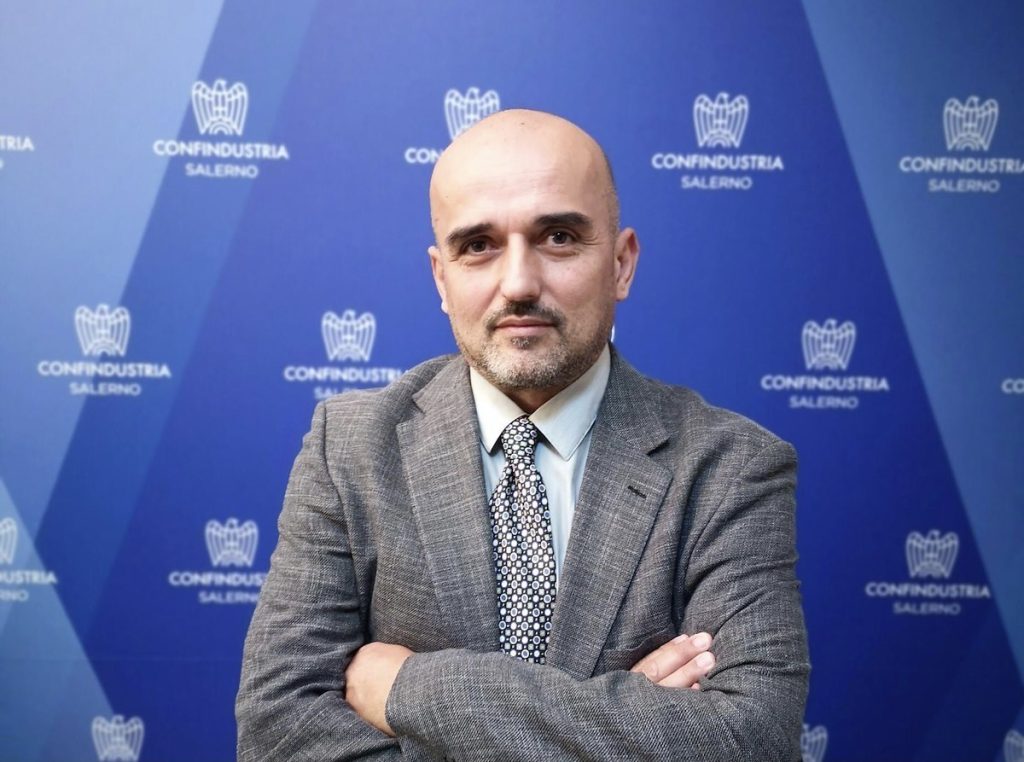 Furore frana Andrea Ferraioli