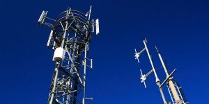 Eboli, parte il monitoraggio delle emissioni elettromagnetiche: 12 aree sotto controllo per la salute pubblica