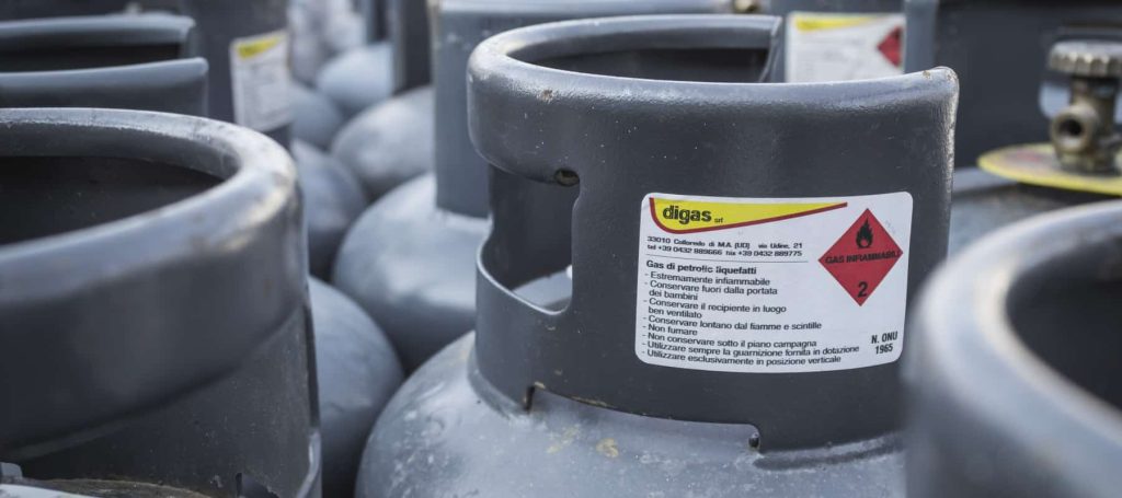 cava fuga gas ustionato 21 dicembre