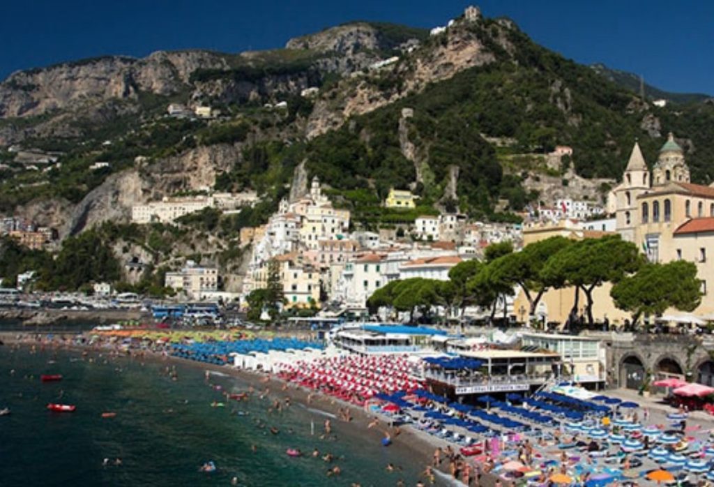 amalfi concessioni balneari stop proroghe automatiche tar