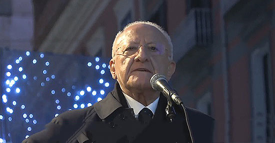 salerno de luca ritorno sindaco