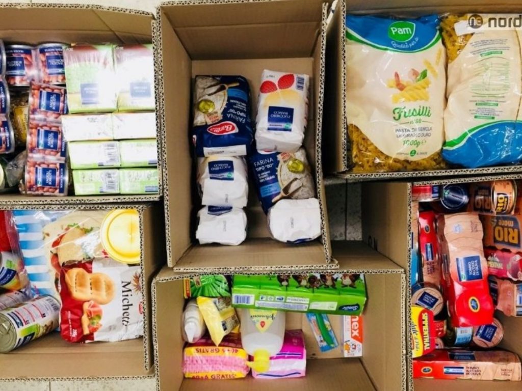 battipaglia banca campania centro donazione pacchi alimentari