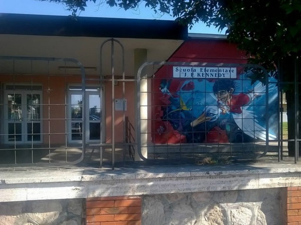 battipaglia abbattuti pini scuola kennedy