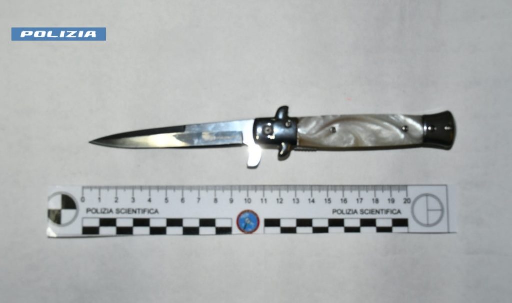 battipaglia tentate lesioni denunciato minorenne