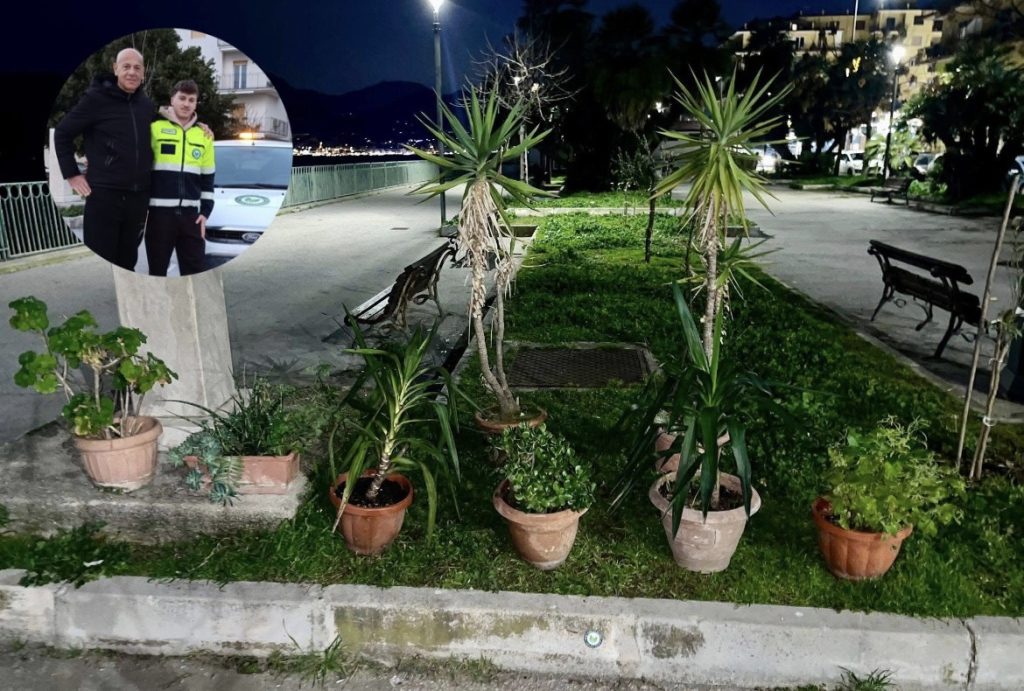 Salerno donano piante Gioventù Balnea