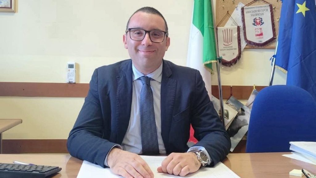 capaccio paestum scuole metal detector