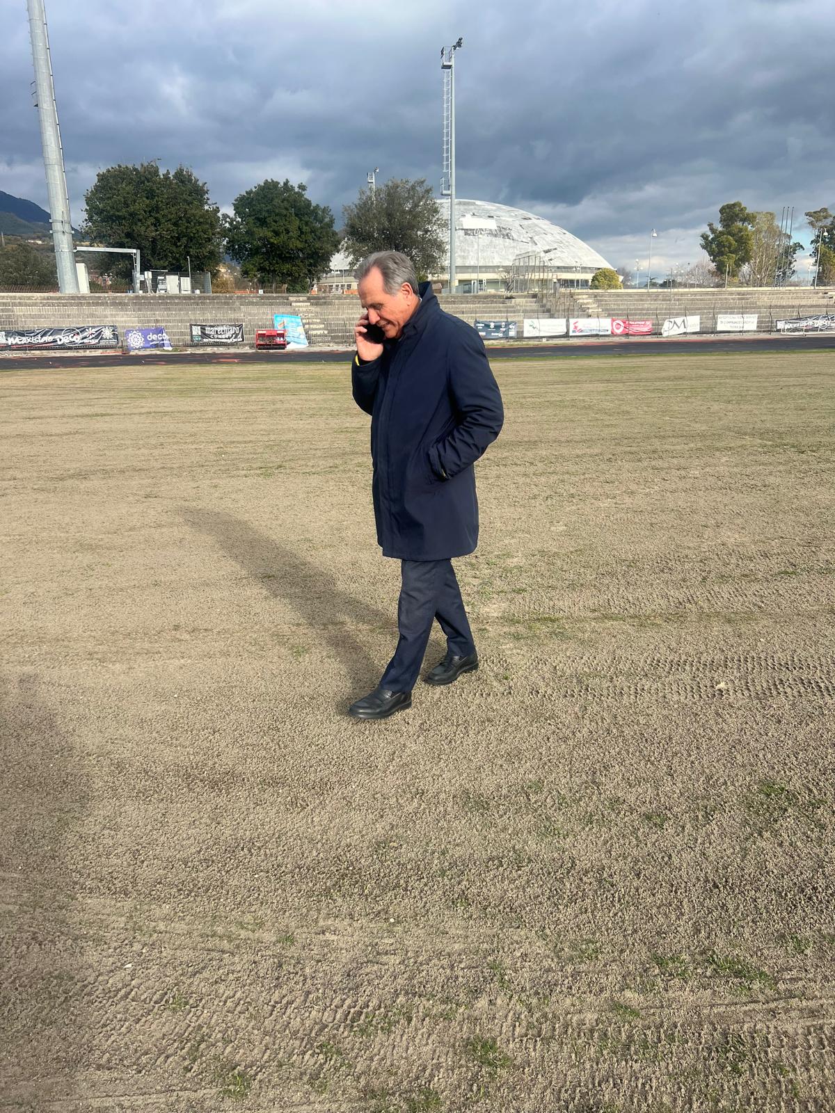 sopralluogo sindaco eboli stadio Dirceu lavori manto erboso
