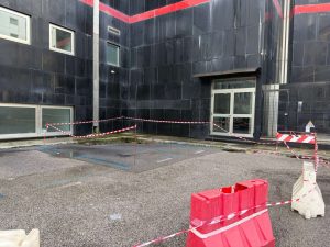 cedimento asfalto parcheggio salerno chiusura torrione