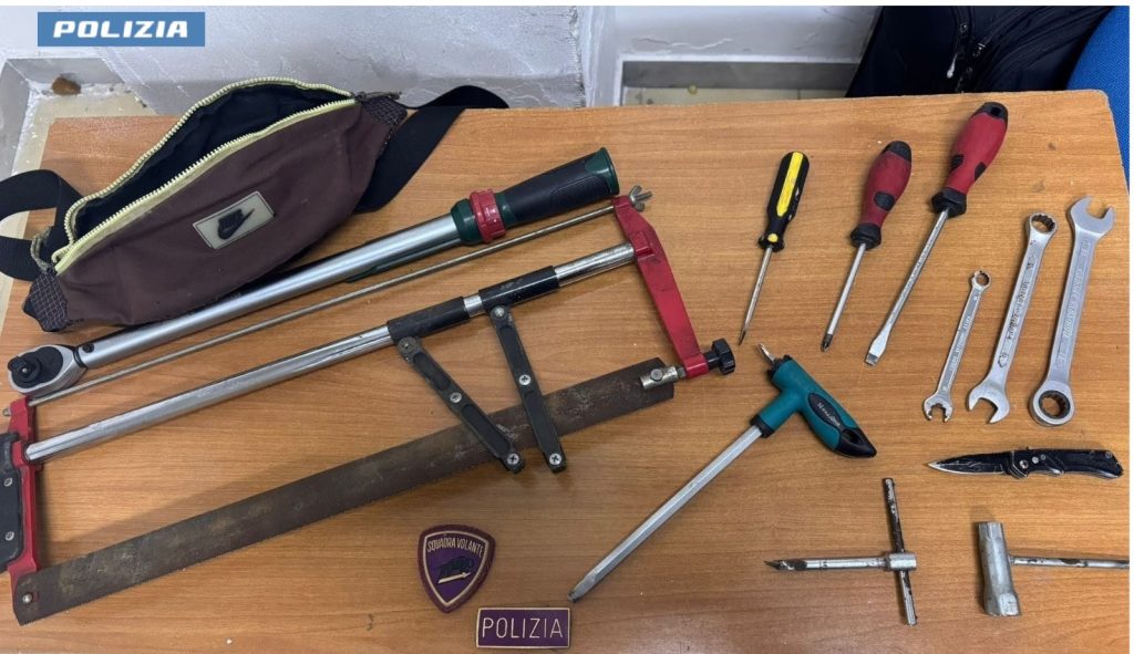 salerno tentato furto auto arresti 17 gennaio