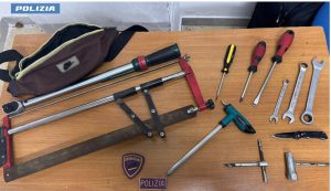 salerno tentato furto auto arresti 17 gennaio