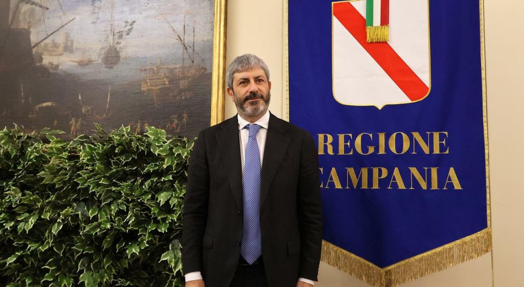 roberto fico giunta regionale campania presentazione