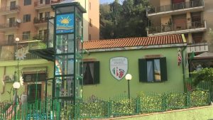 Via Guercio, sicurezza a rischio: la scuola paritaria denuncia caos e incuria davanti ai bambini