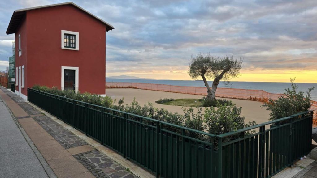 ex casello ferroviario Salerno