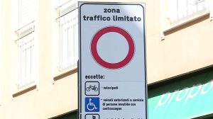 ztl salerno targhe coperte polizia borghese