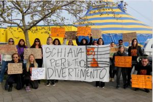 salerno protesta contro animali circhi