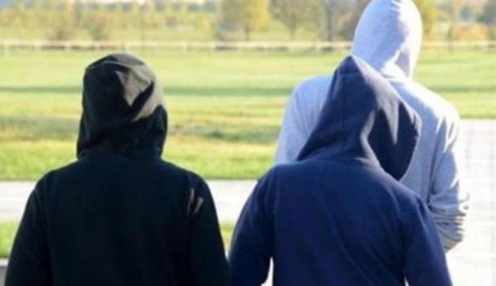 salerno reati minori stranieri allarme procuratore frattini