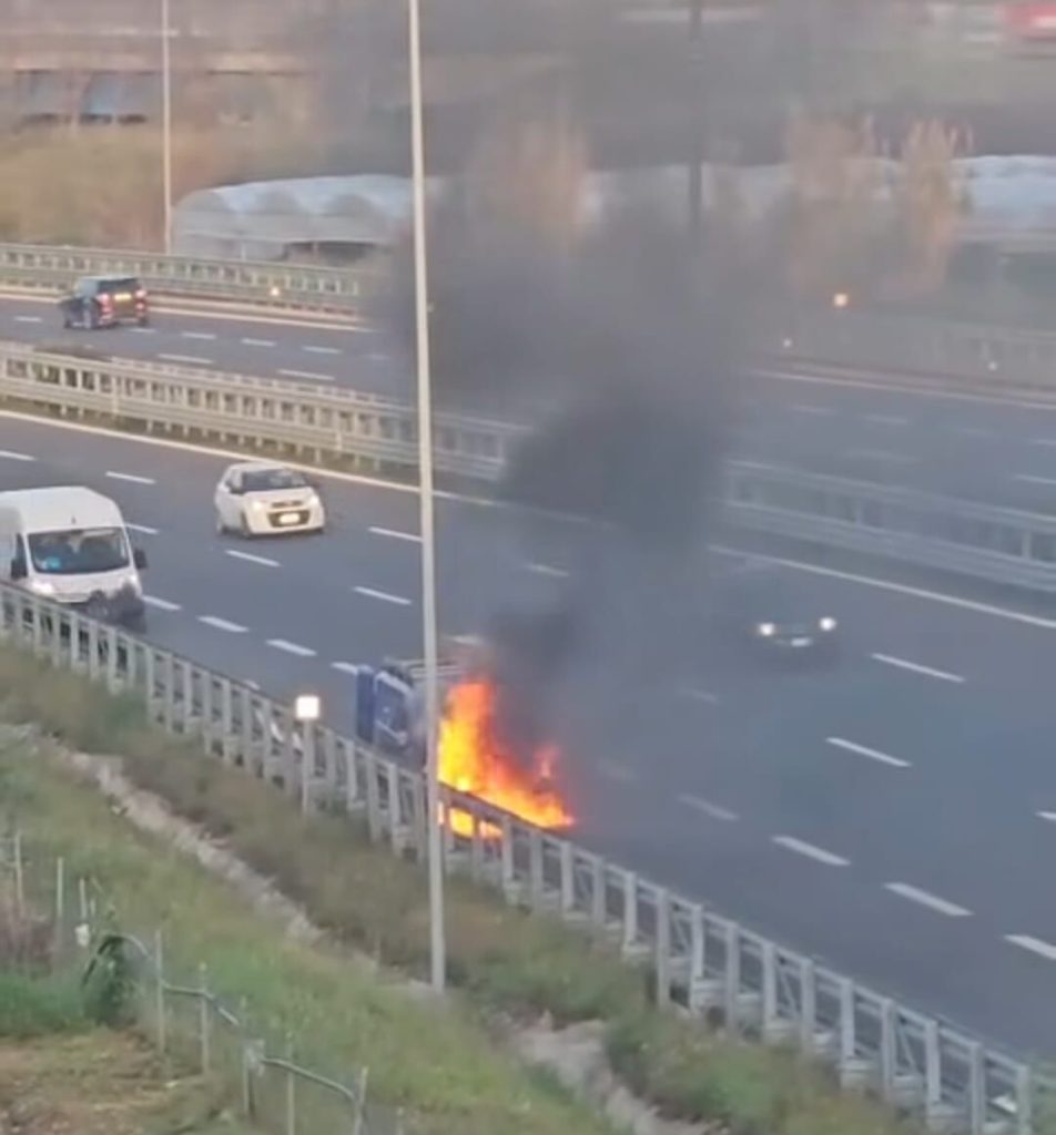 incendio-battipaglia-autostrada-a2-oggi-16-gennaio