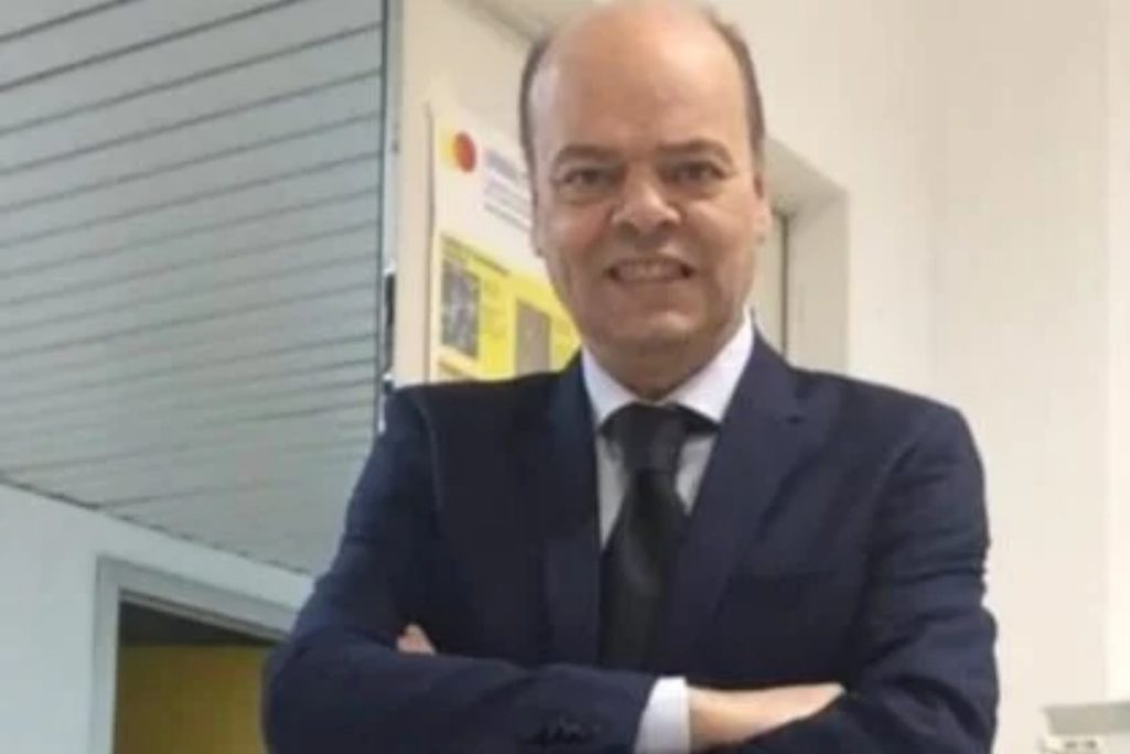 ritardi disservizi vallo lucania ametrano critica comune manifesto