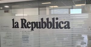 Furto nella redazione napoletana di Repubblica: unanime condanna e solidarietà dalle istituzioni