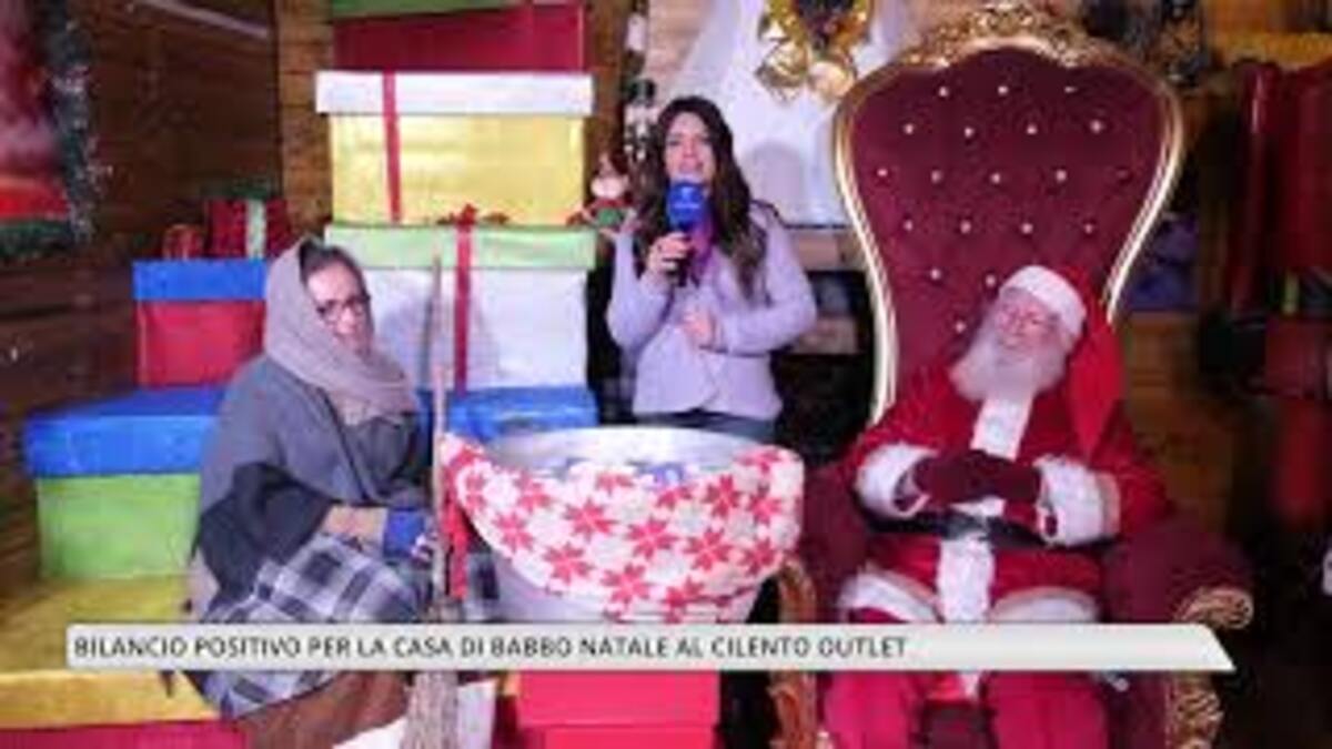 Cilento Outlet boom Casa Babbo Natale