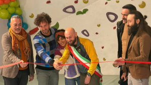 buonabitacolo parete arrampicata inaugurazione