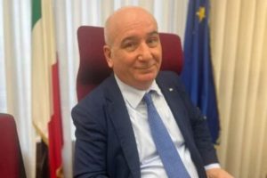 dimissioni sindaco salerno critica bicchielli