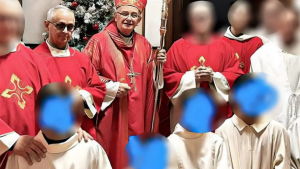 Aversa abusi minore Chiesa